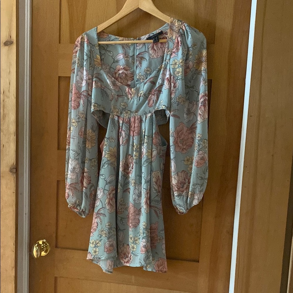 Forever 21 Light Blue Floral Long Sleeve Dress
